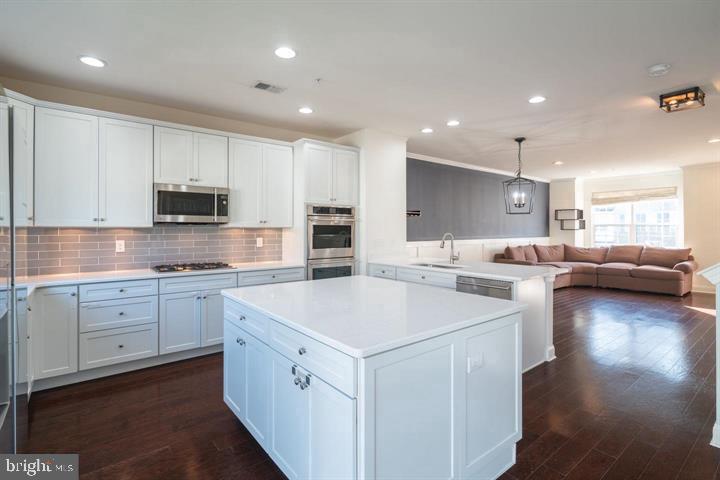 27127 HICKORY LANE