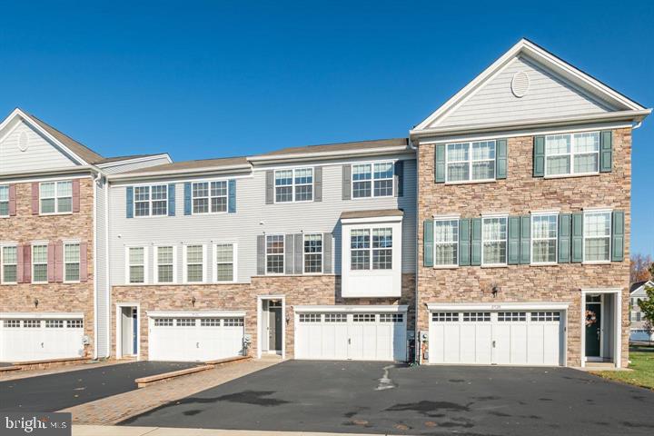 27127 HICKORY LANE