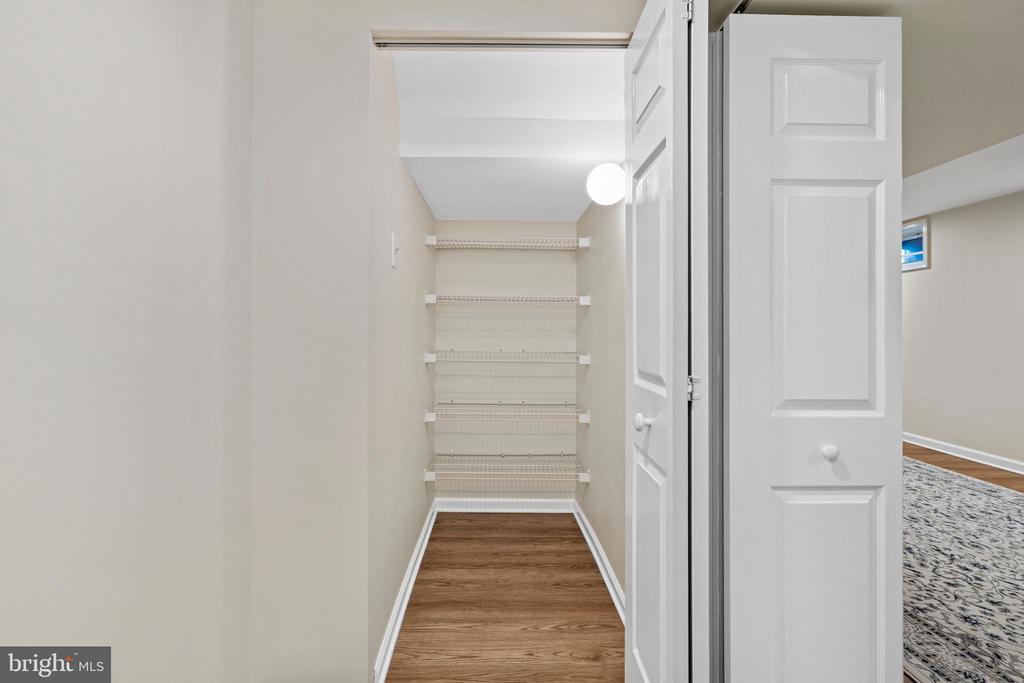 3421 PIN OAK LANE