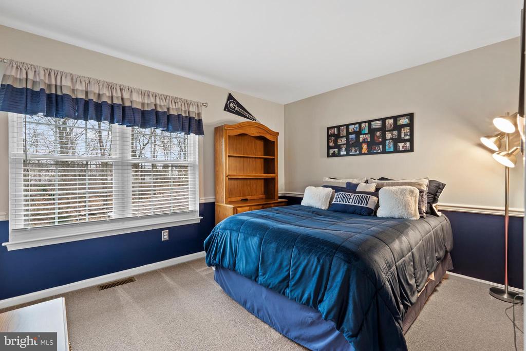 3421 PIN OAK LANE