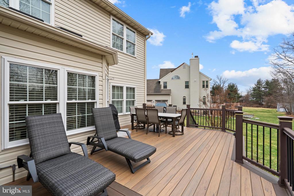 3421 PIN OAK LANE