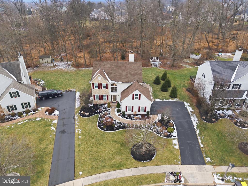 3421 PIN OAK LANE