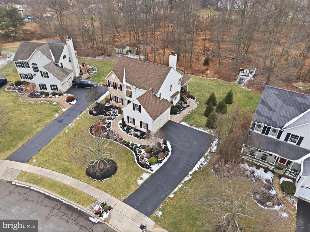 3421 PIN OAK LANE