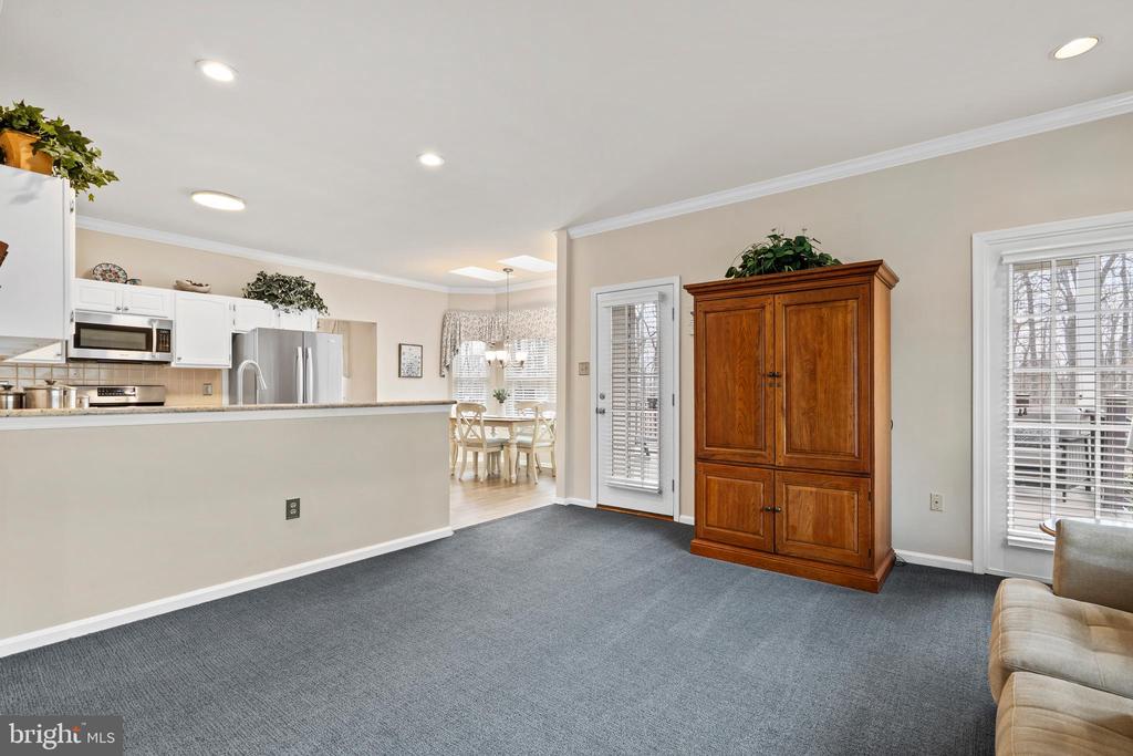 3421 PIN OAK LANE
