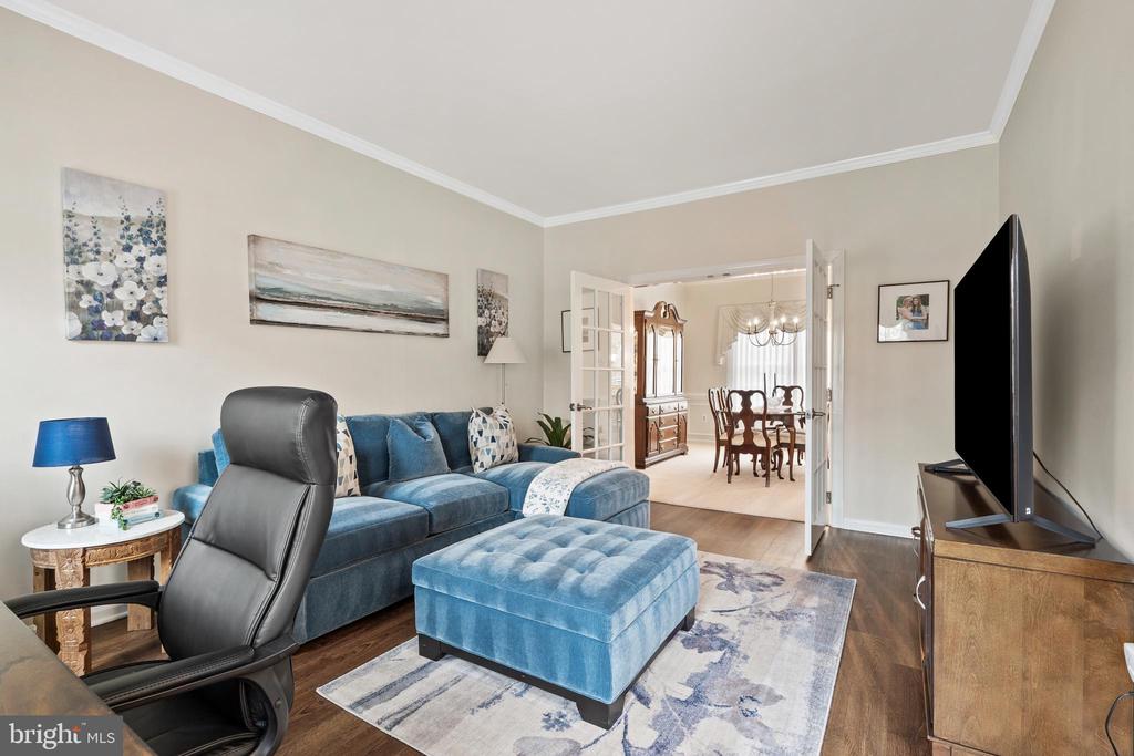 3421 PIN OAK LANE