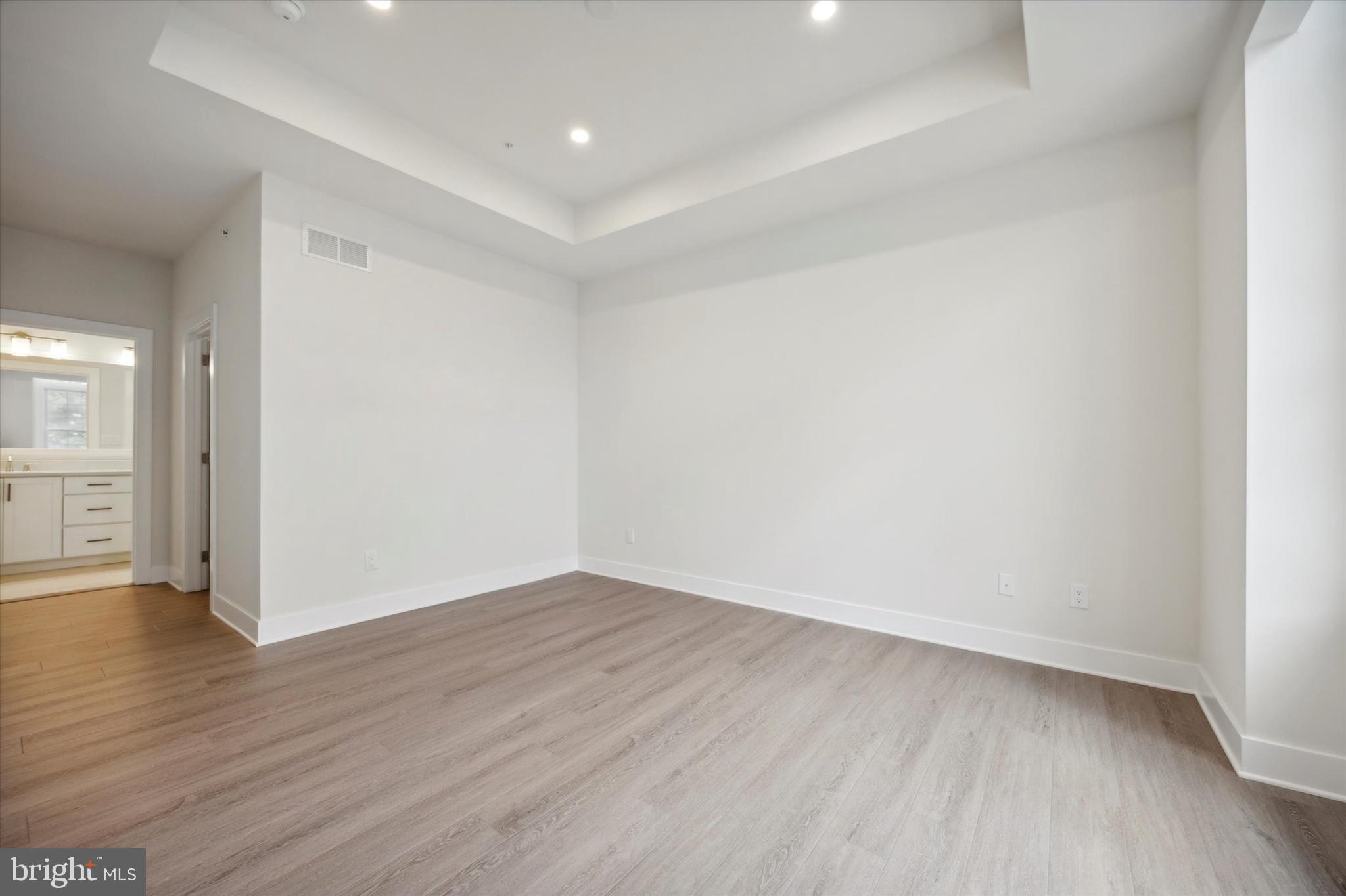 520 FULLERTON FARM COURT 15