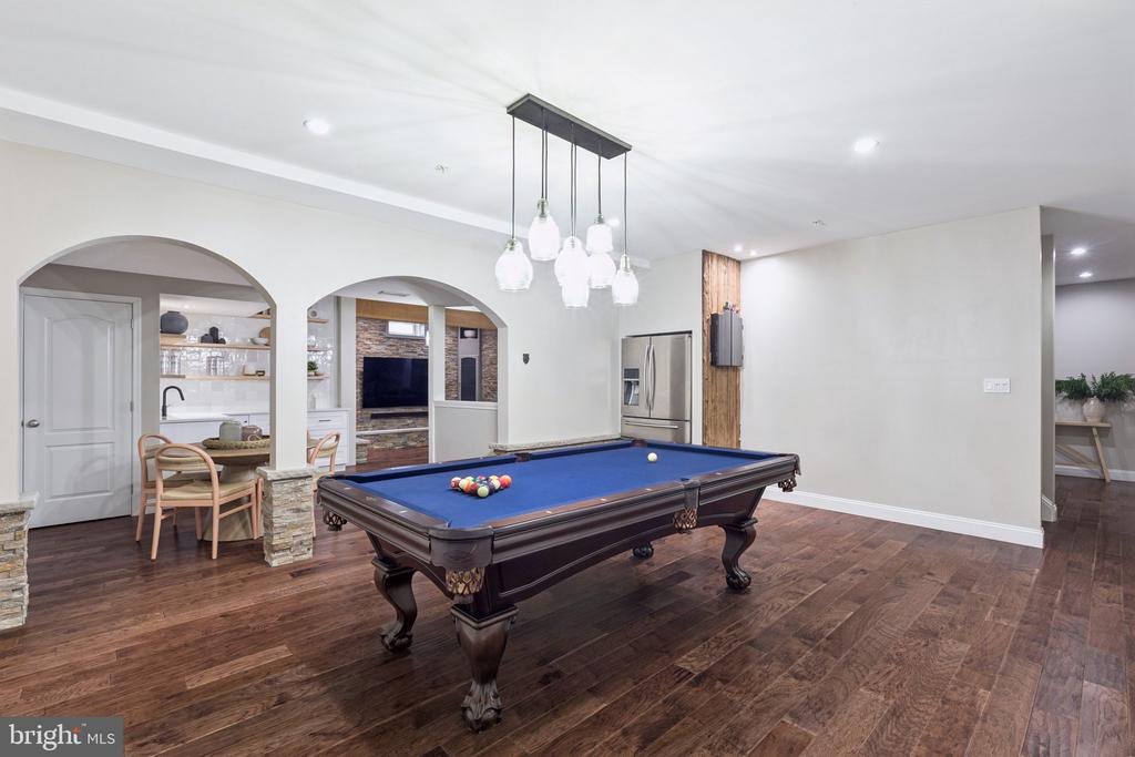 2801 HOFFS WAY