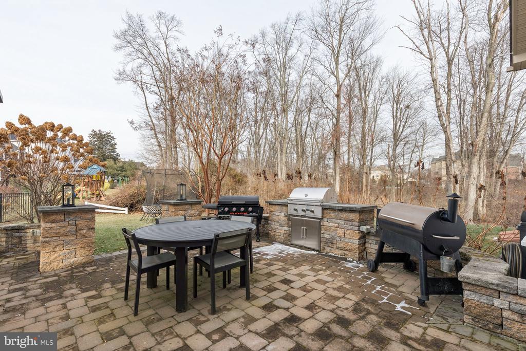 2801 HOFFS WAY