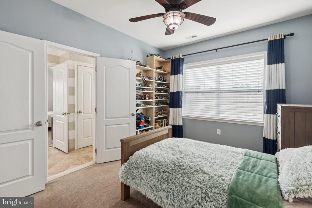 2801 HOFFS WAY