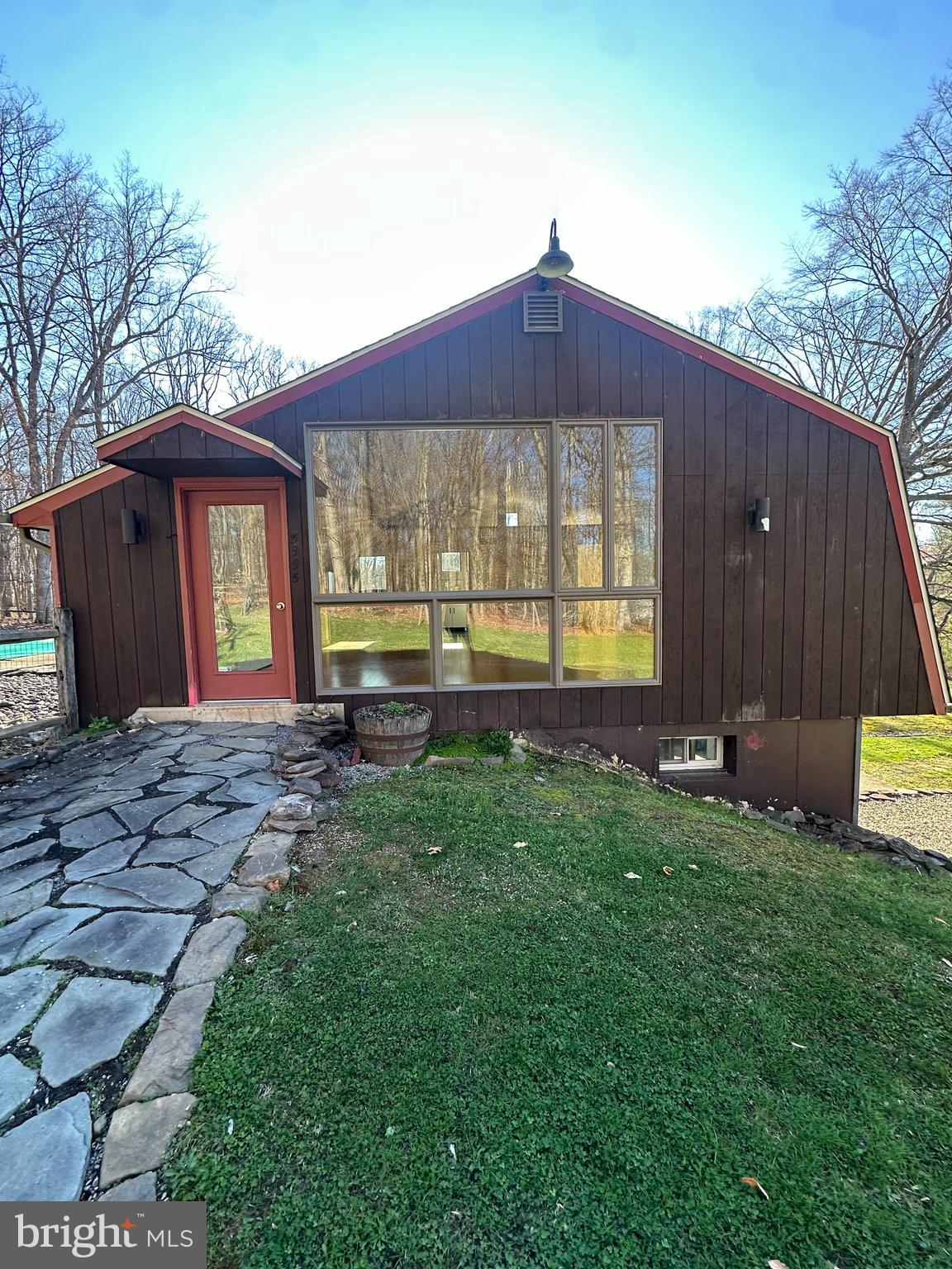 5995 LOWER YORK ROAD