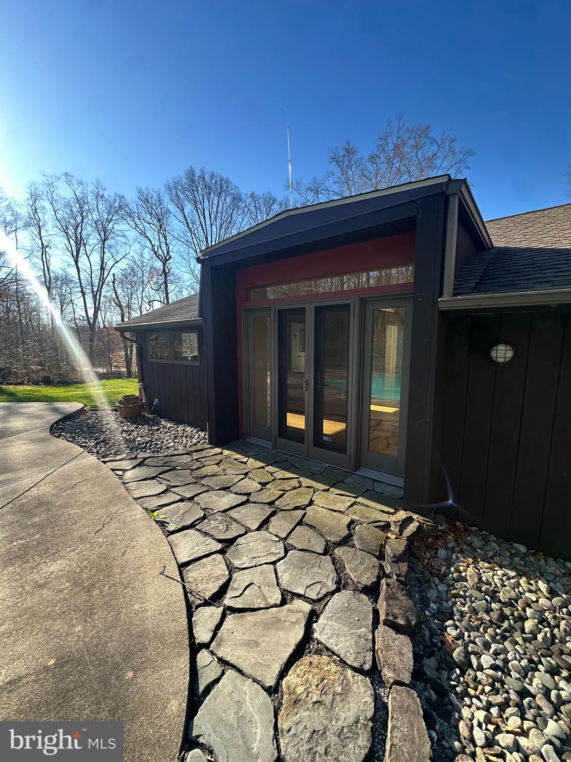 5995 LOWER YORK ROAD