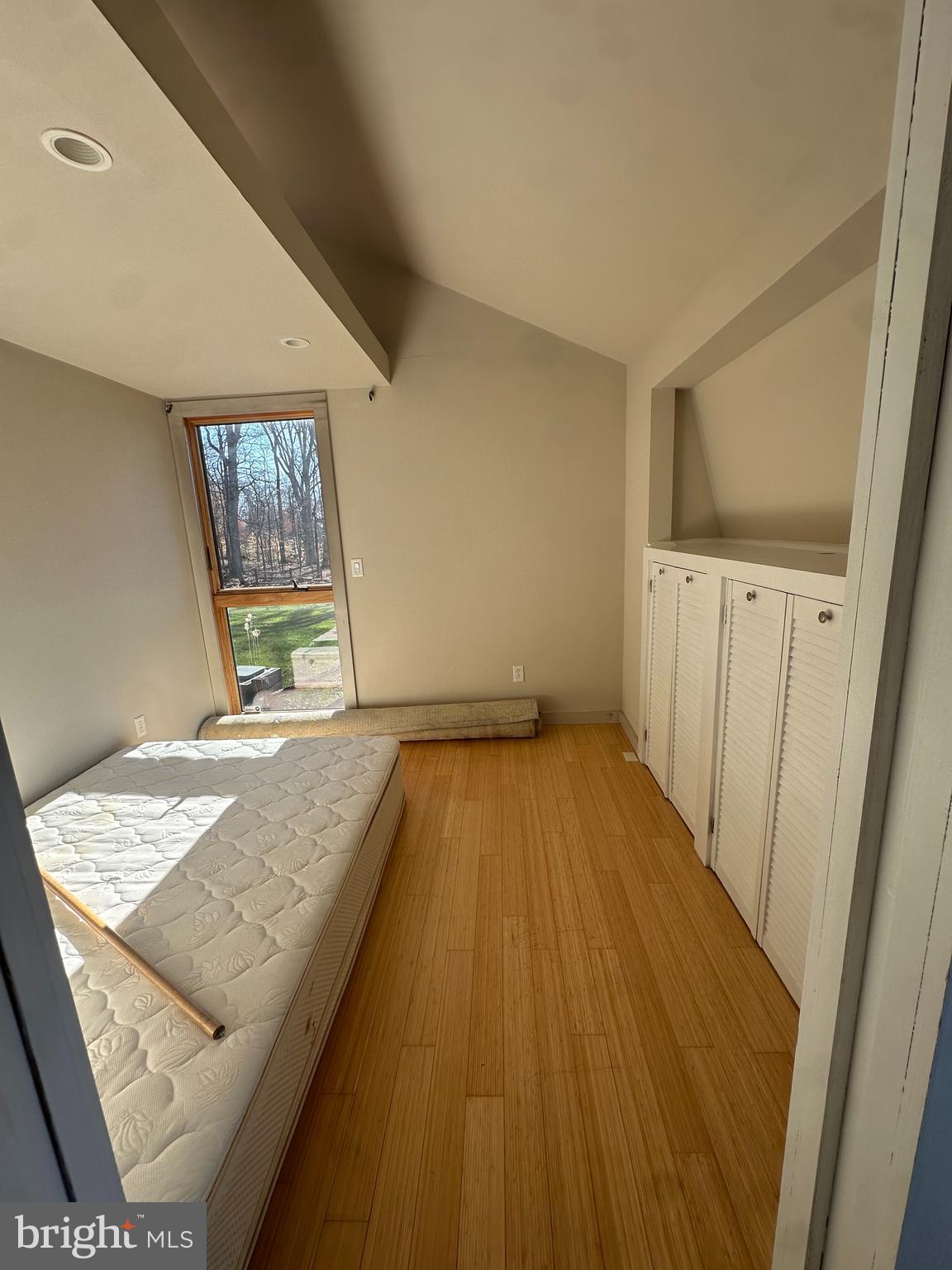 5995 LOWER YORK ROAD