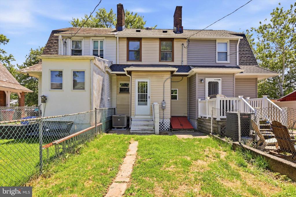 269 MONROE STREET