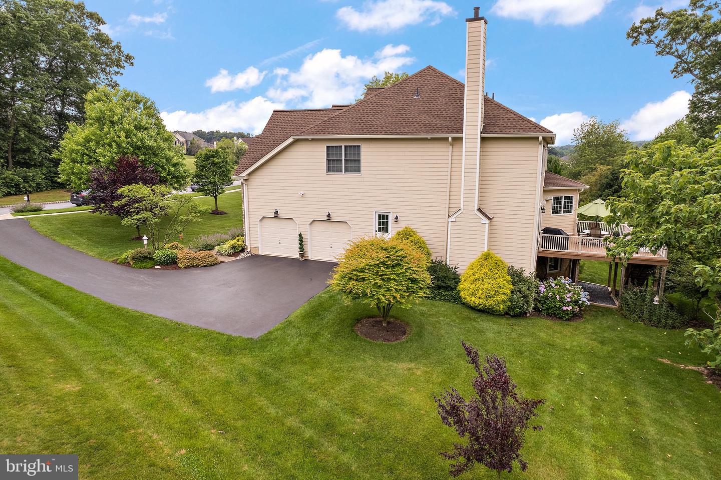 1959 Goldenridge Dr