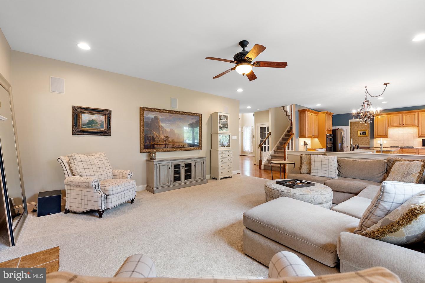 1959 Goldenridge Dr