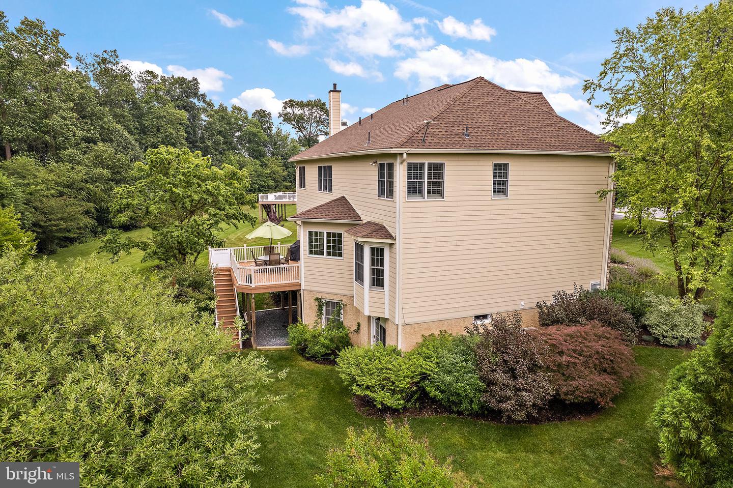 1959 Goldenridge Dr