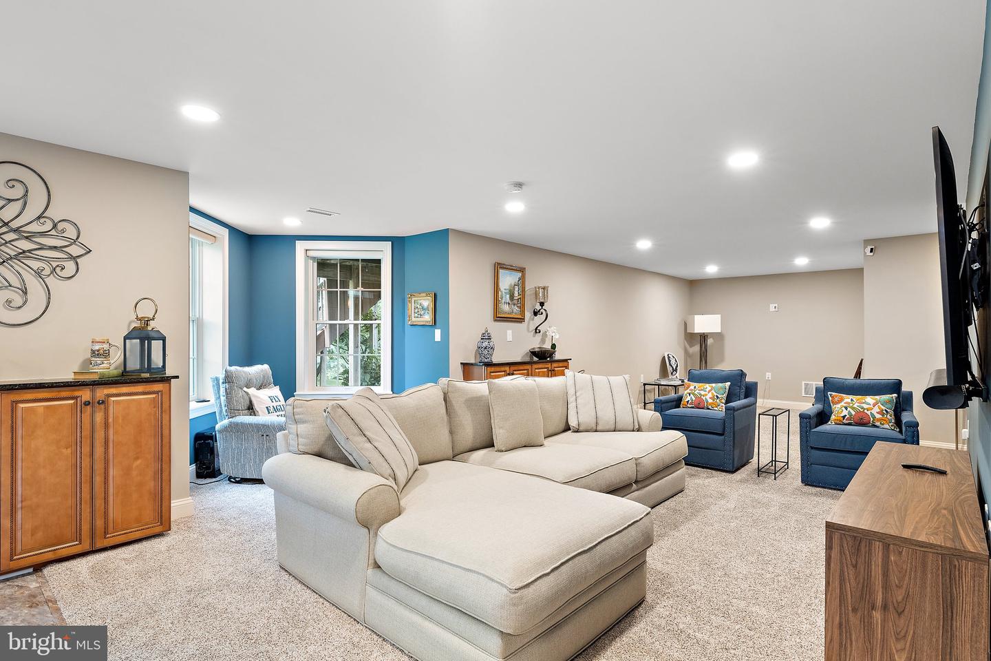1959 Goldenridge Dr