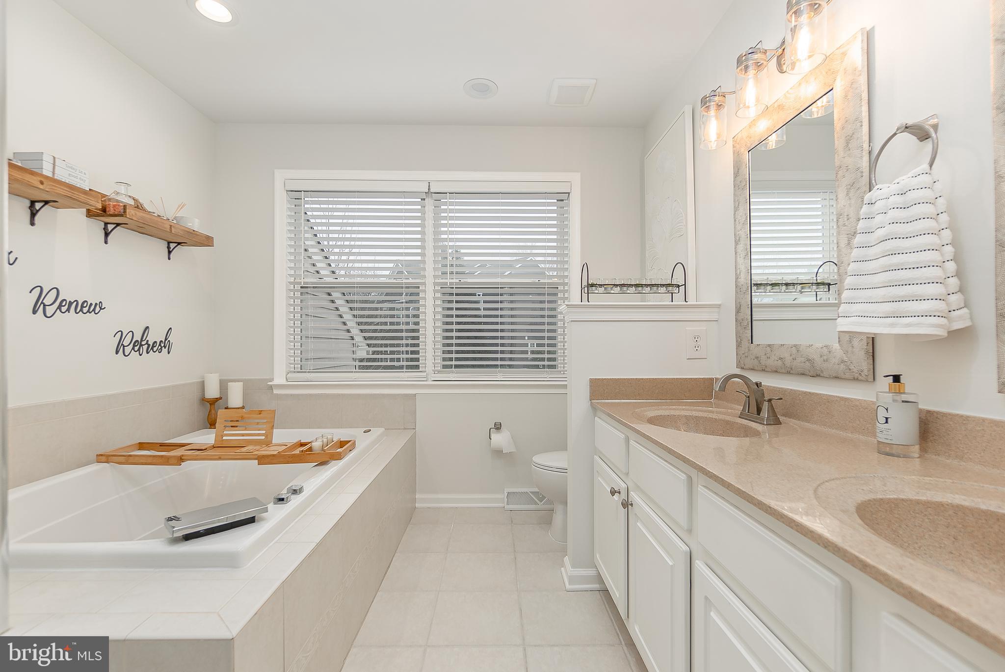 1303 School House Cir