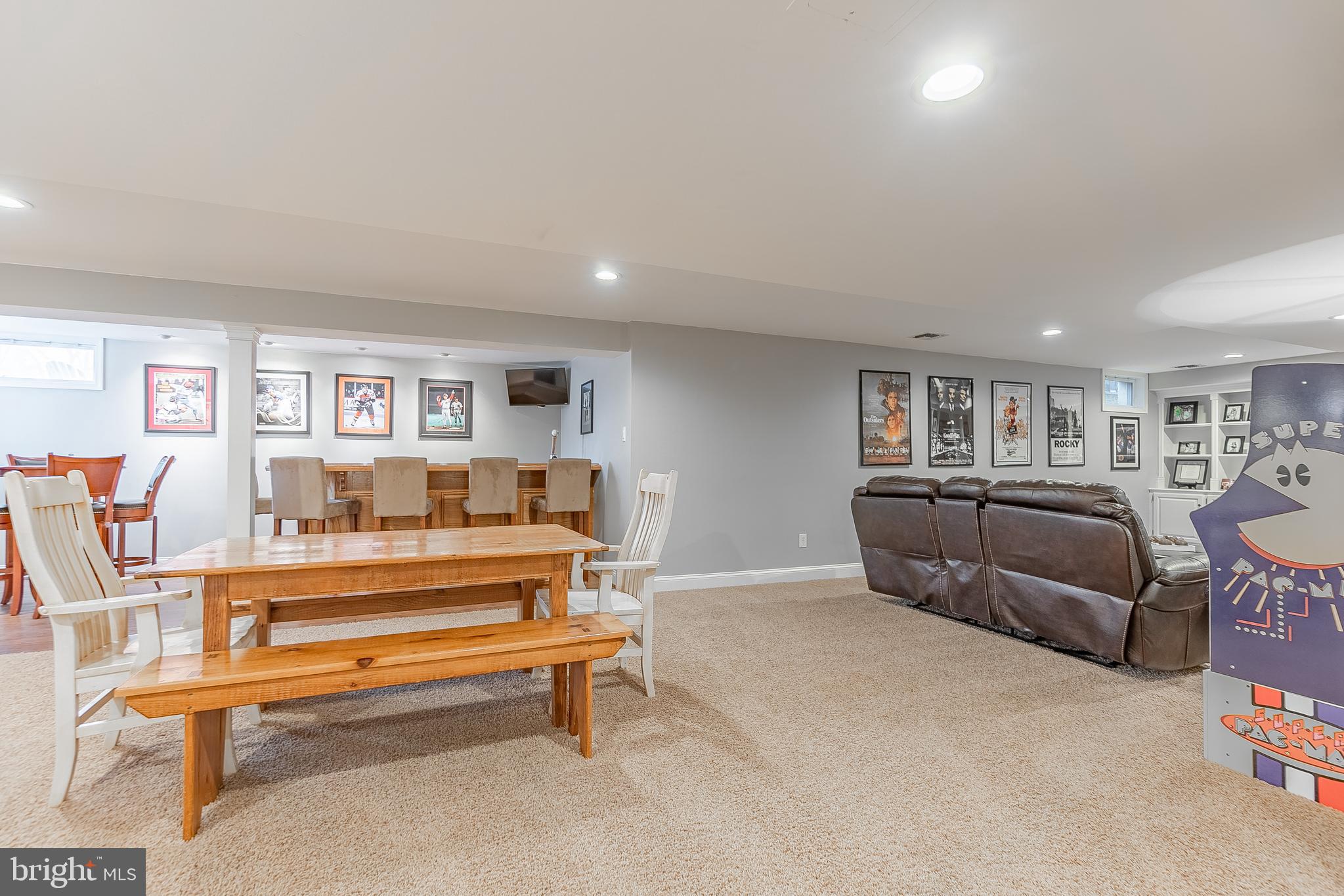 1303 School House Cir