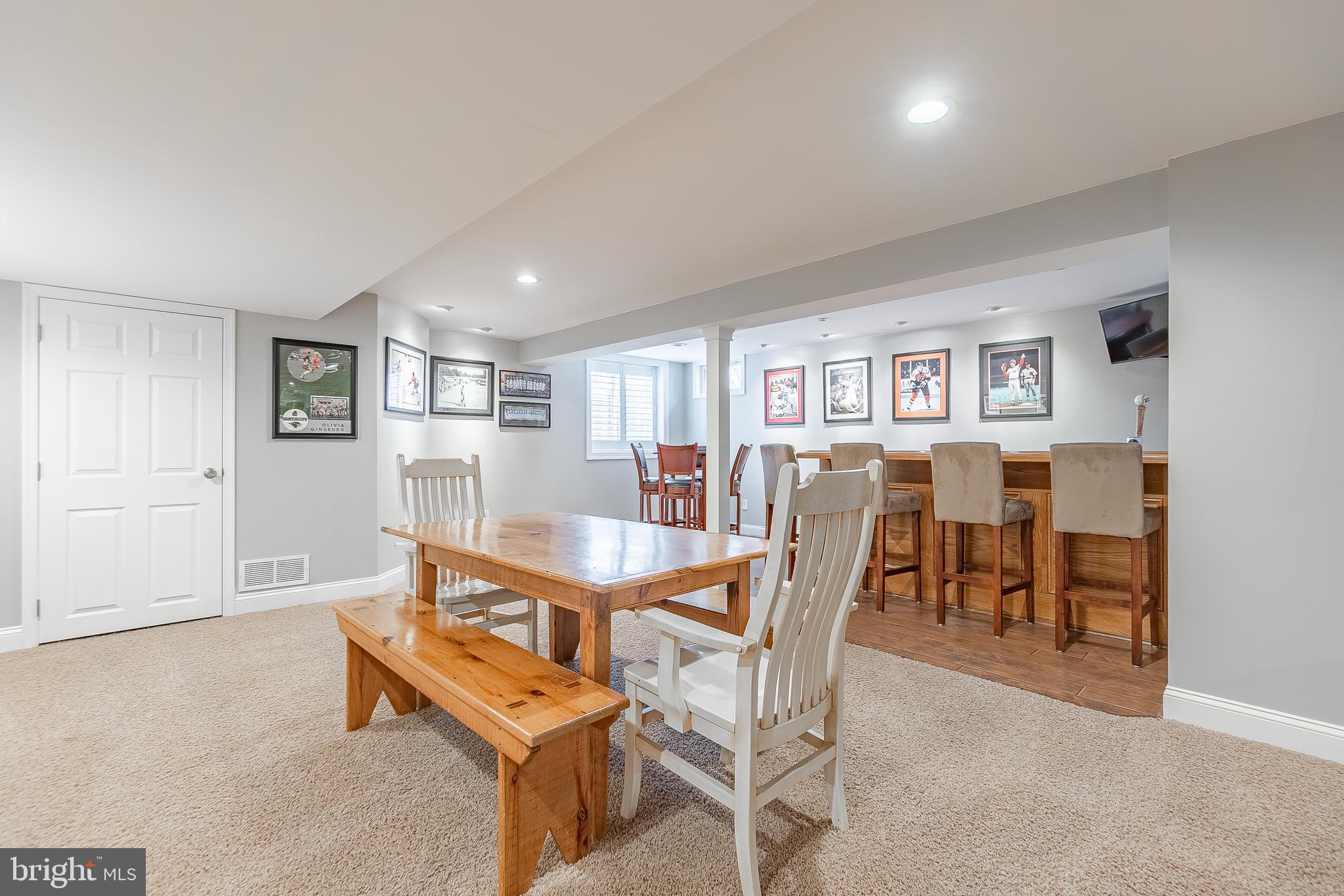1303 School House Cir
