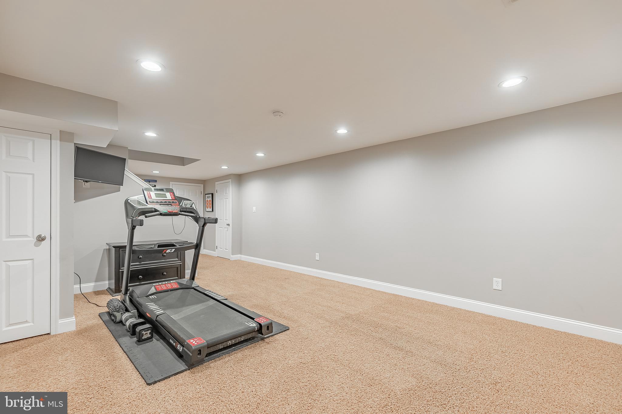 1303 School House Cir