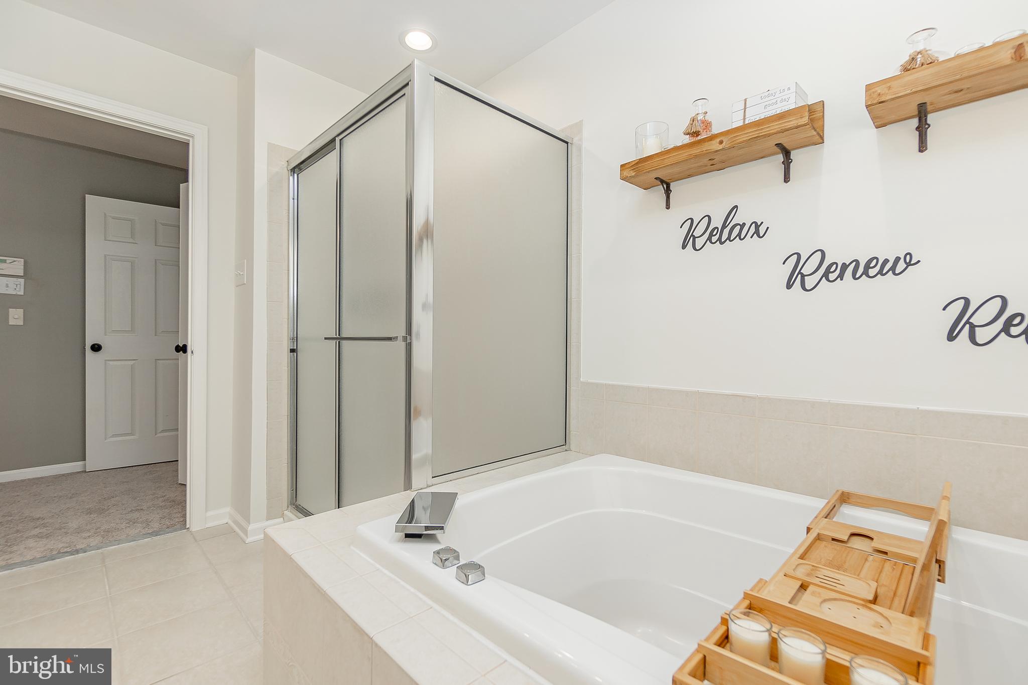 1303 School House Cir