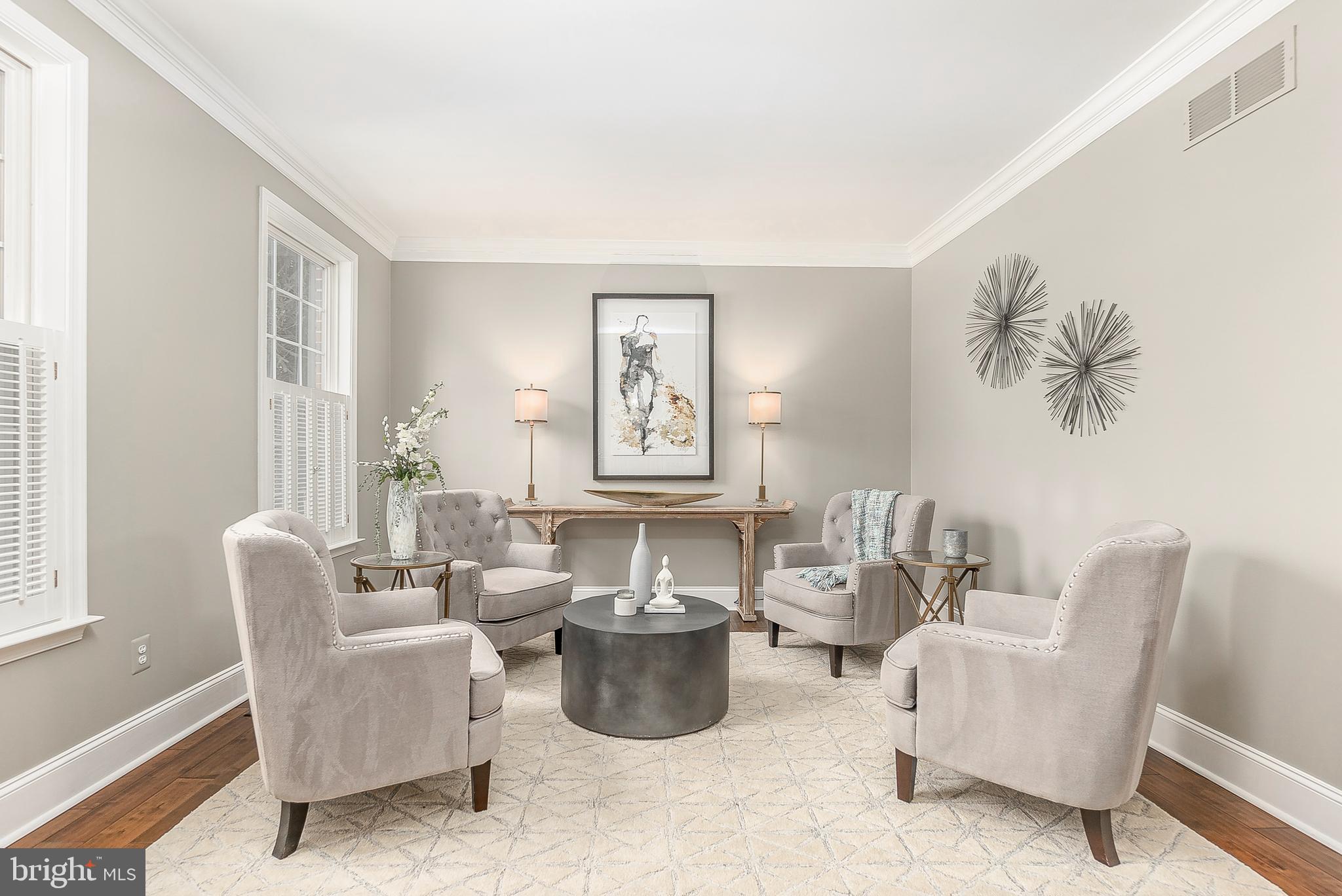 1303 School House Cir