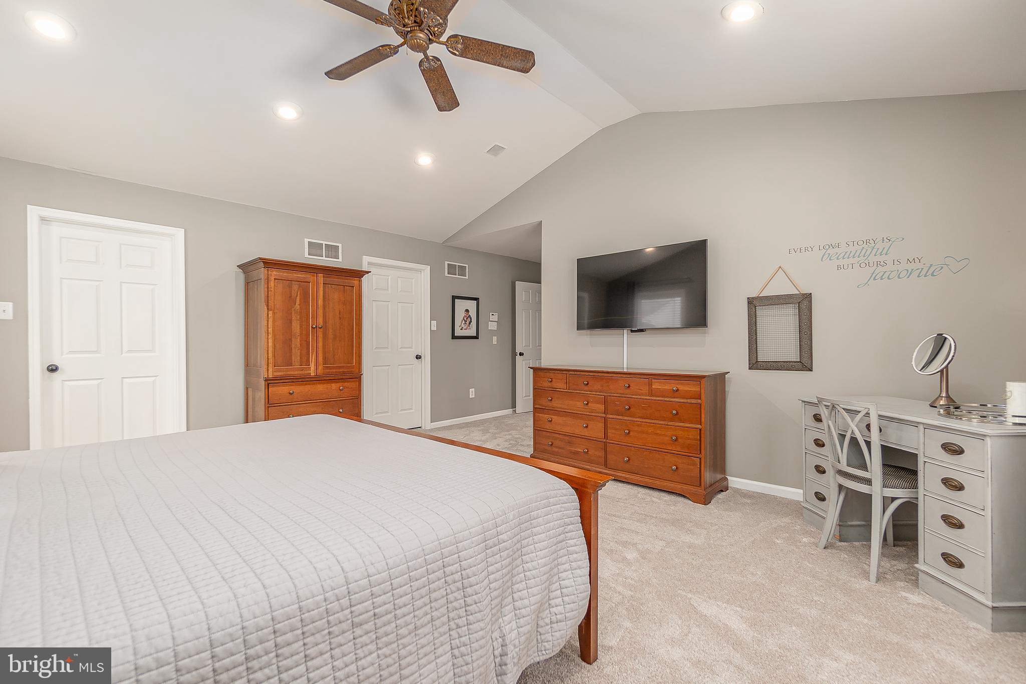 1303 School House Cir