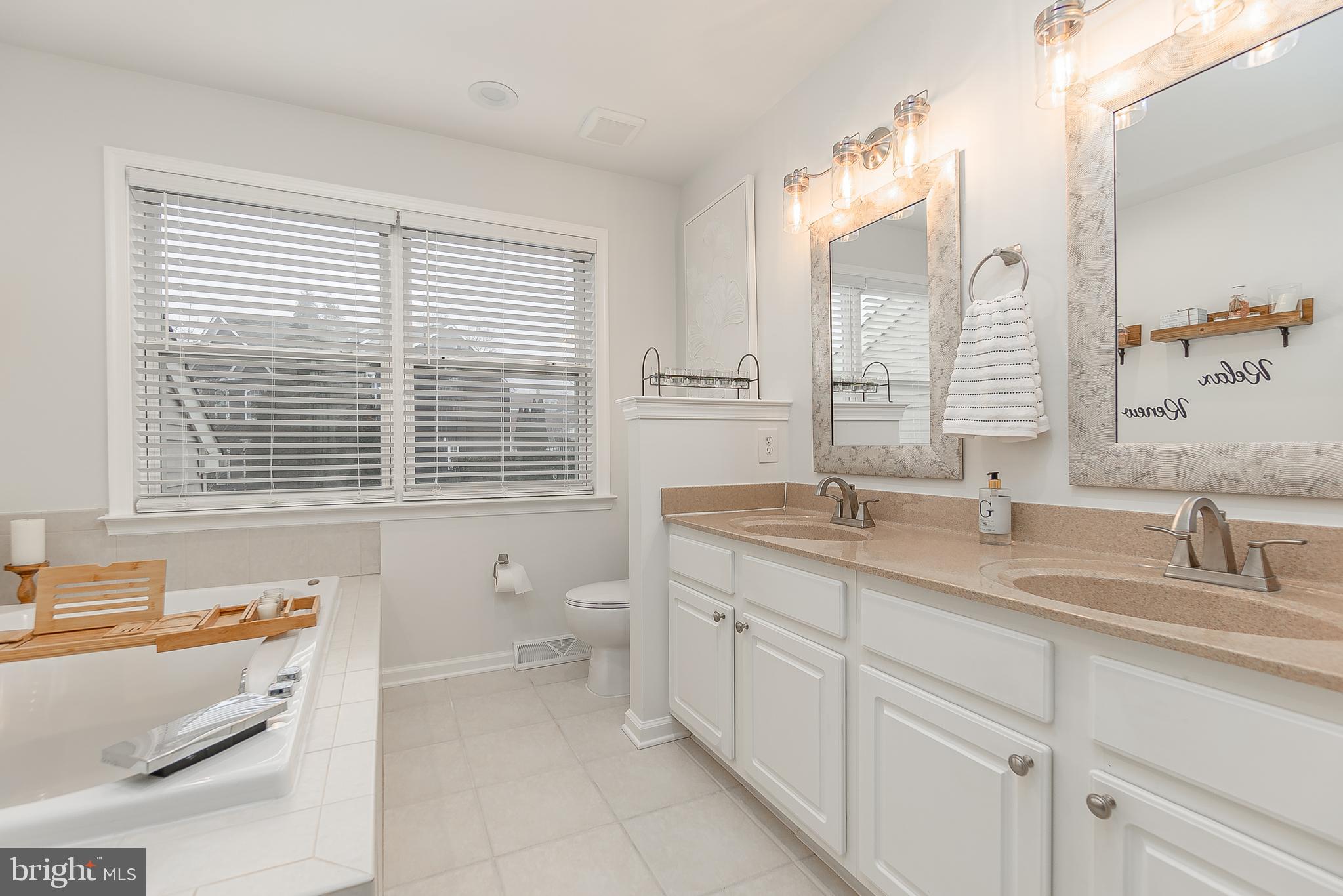 1303 School House Cir