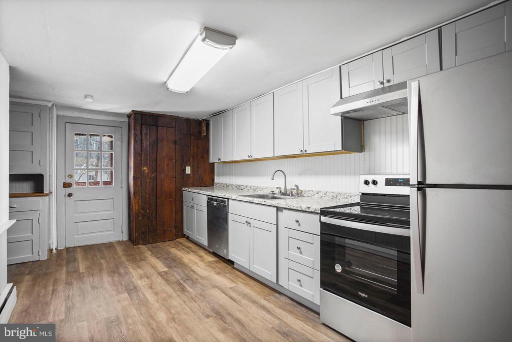 208 WESTTOWN WAY