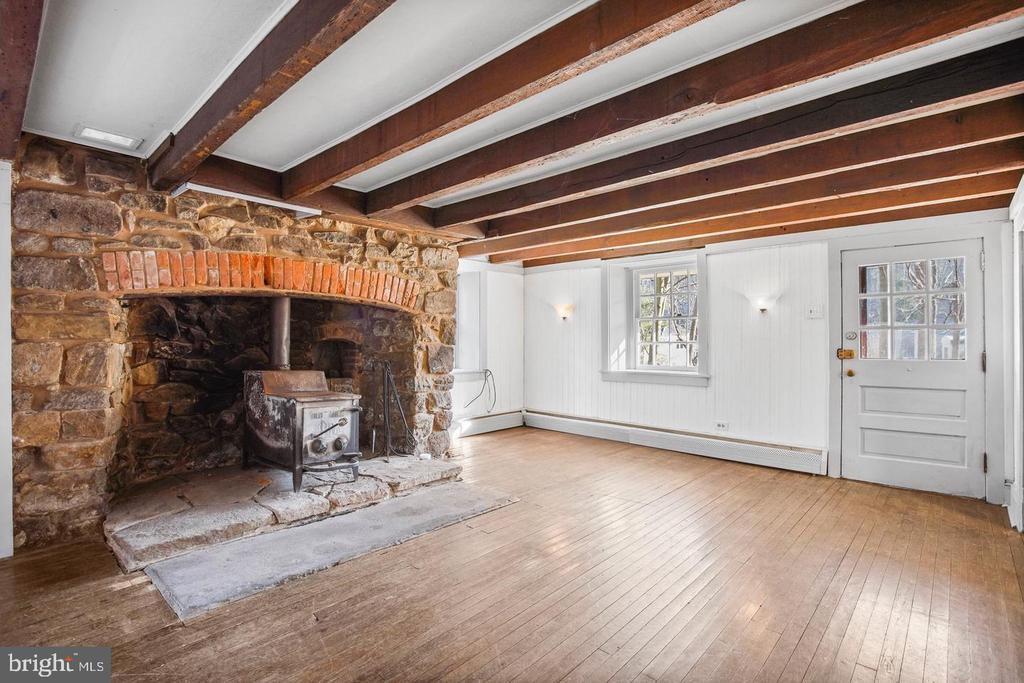 208 WESTTOWN WAY