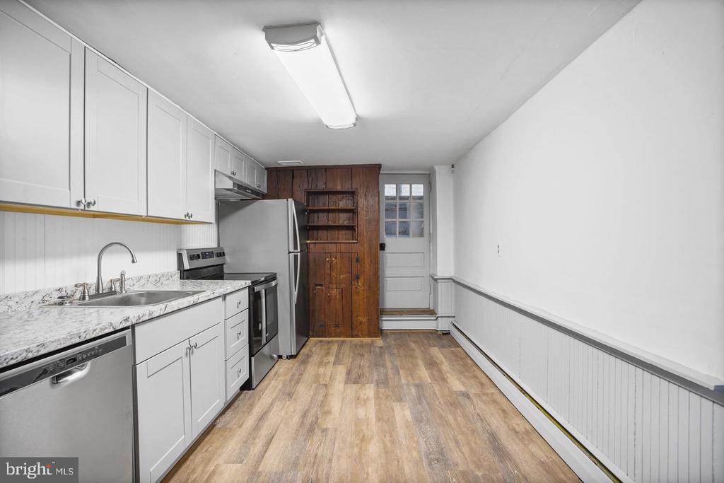 208 WESTTOWN WAY