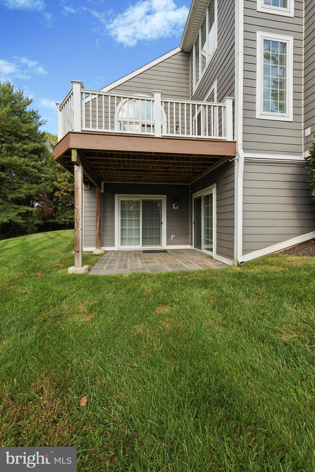 217 E Village Ln