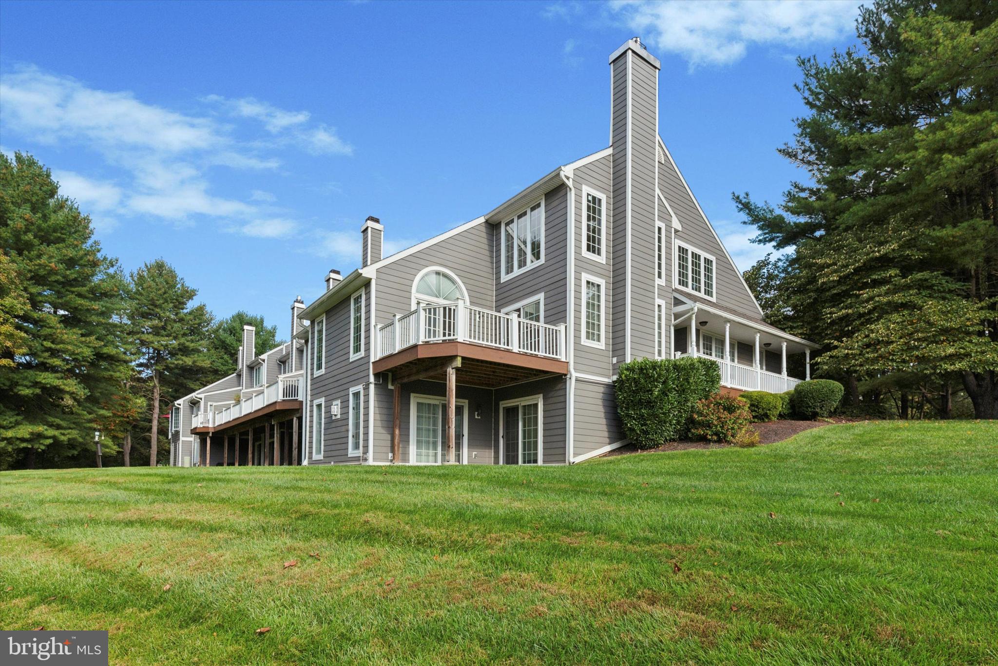 217 E Village Ln