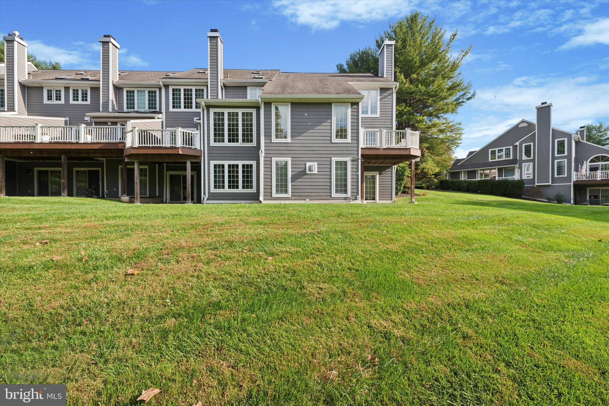 217 E Village Ln