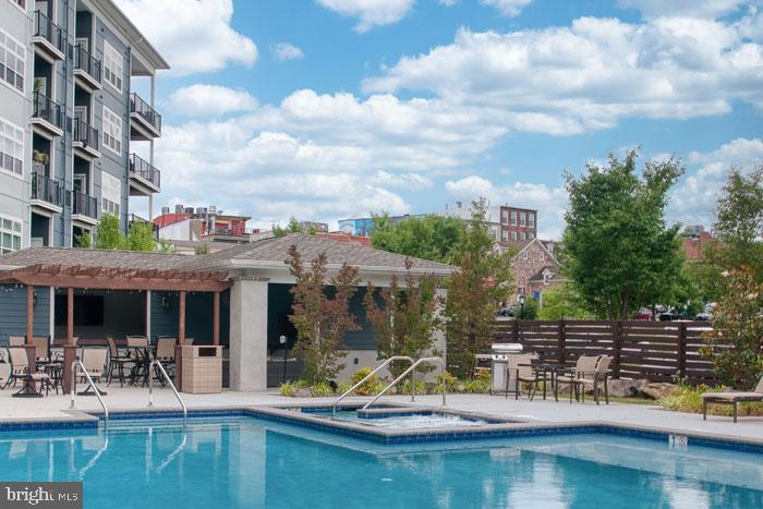 131 BRIDGE ST #2B-1-1109