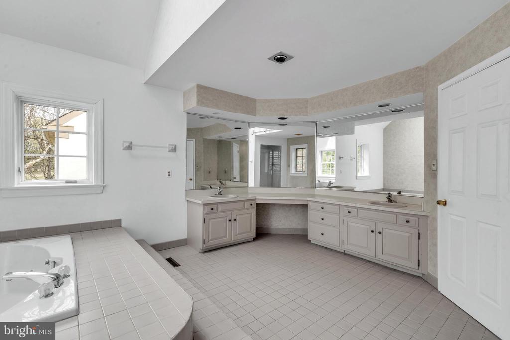 292 Church Rd