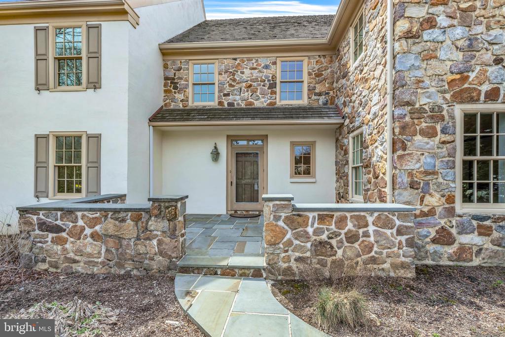 292 Church Rd