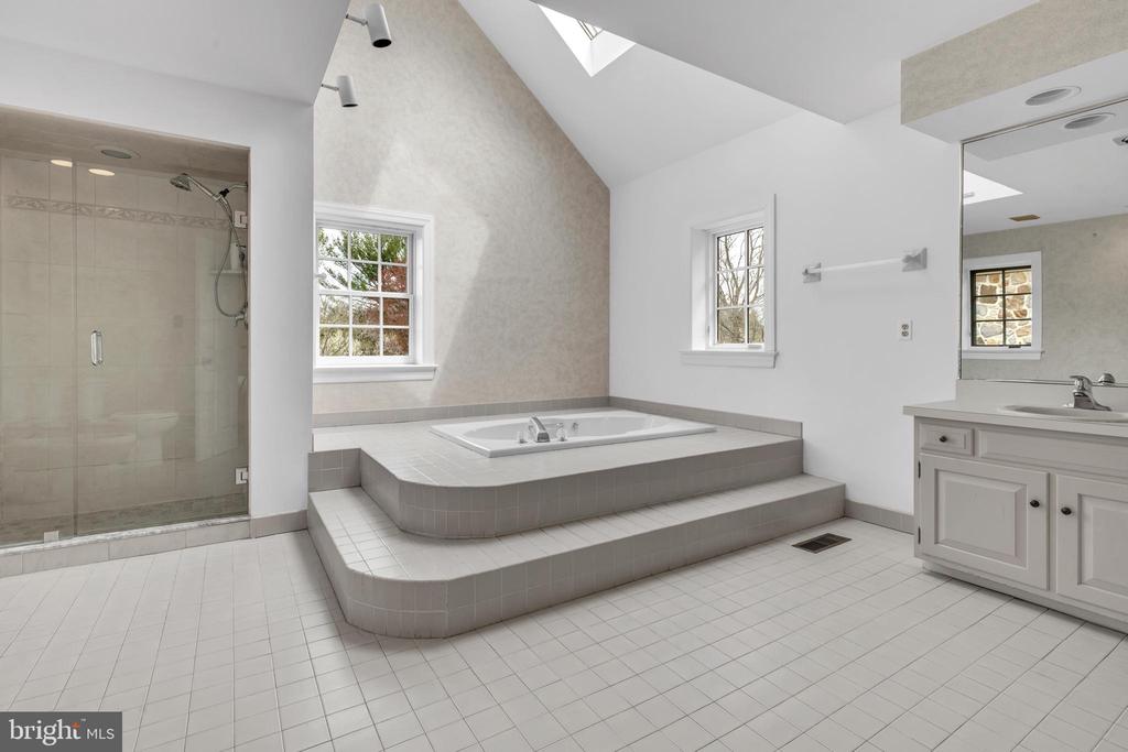 292 Church Rd
