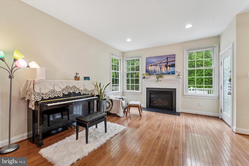 11 Sloan Rd