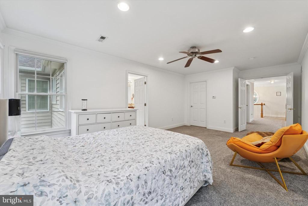 11 Sloan Rd