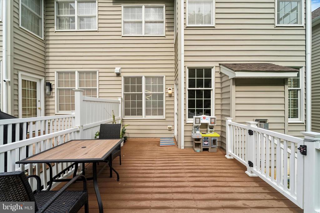 11 Sloan Rd