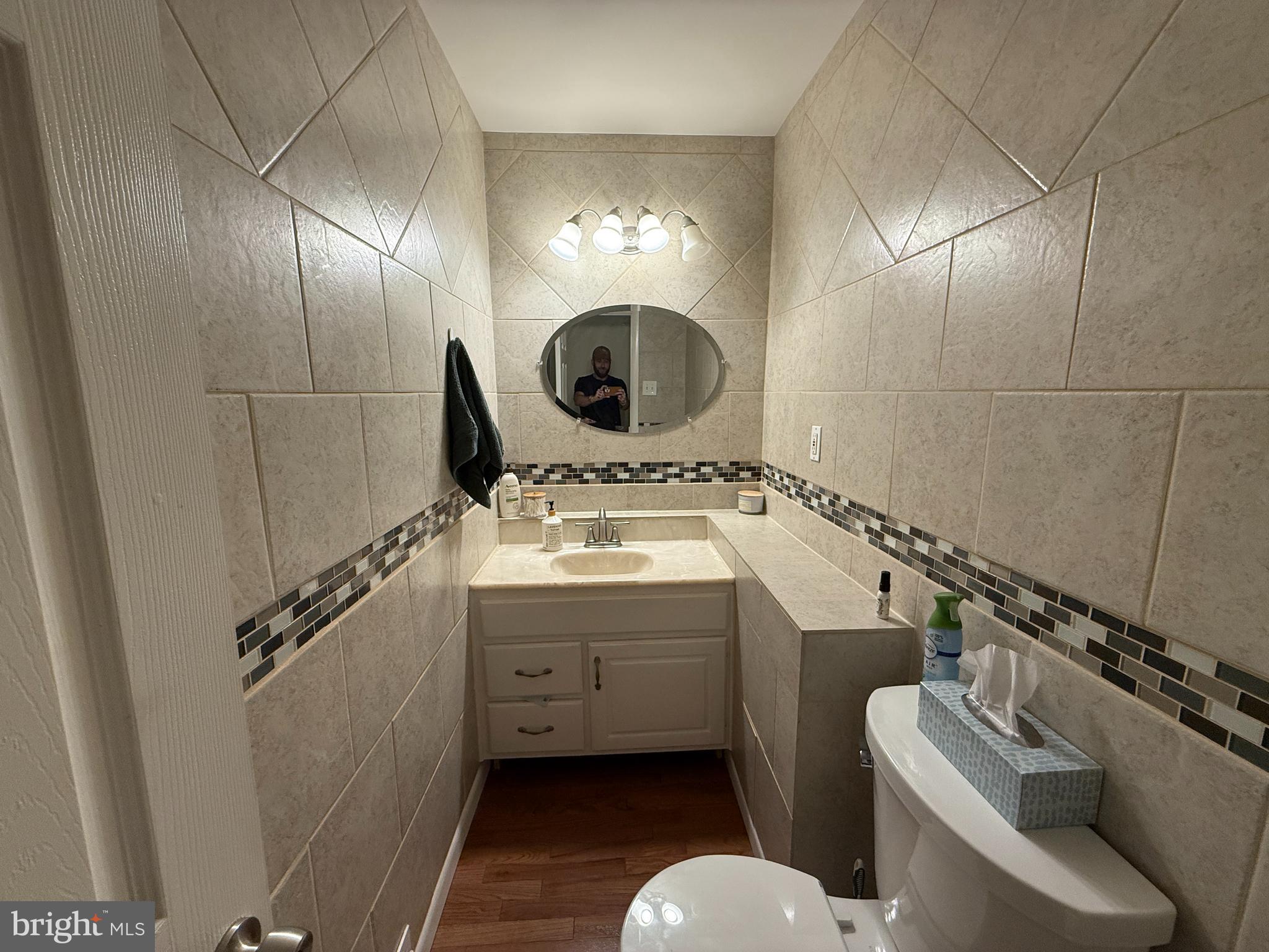 1667 BEACON HILL ROAD