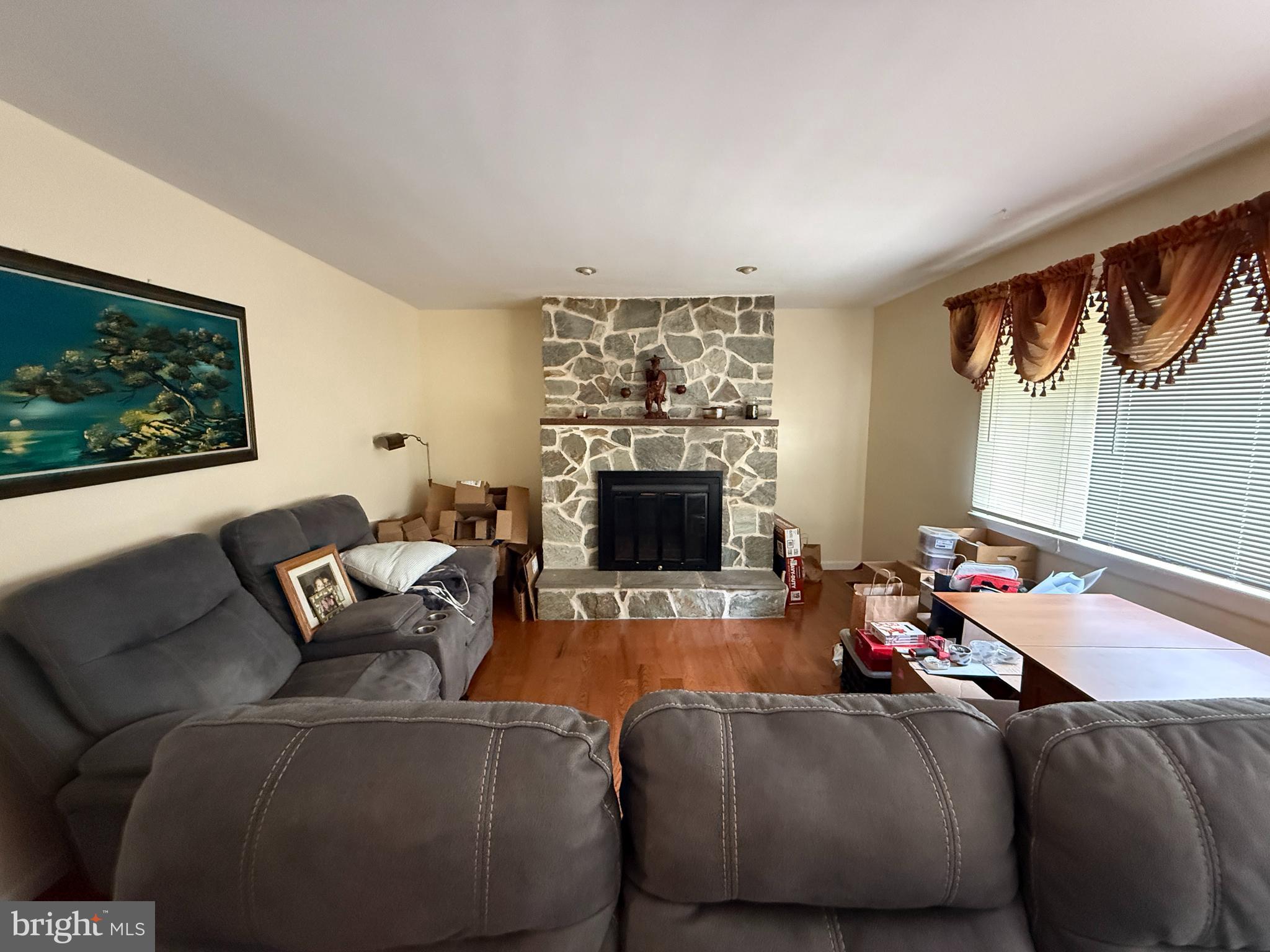 1667 BEACON HILL ROAD