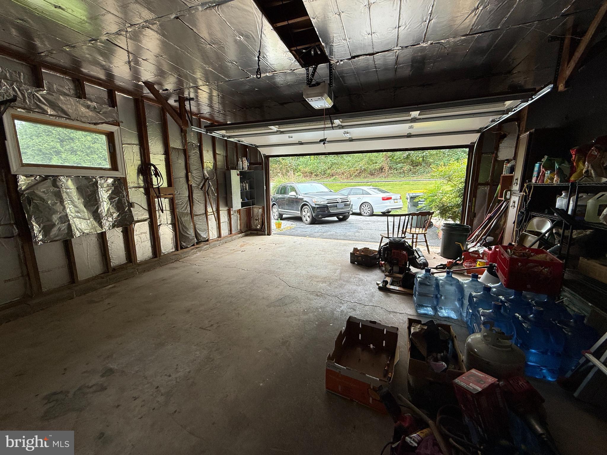 1667 BEACON HILL ROAD