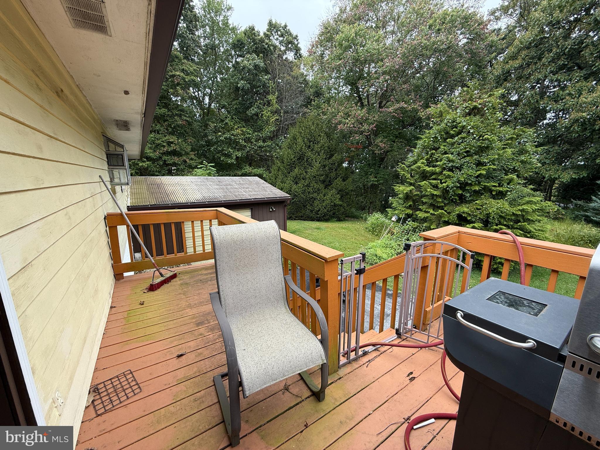 1667 BEACON HILL ROAD