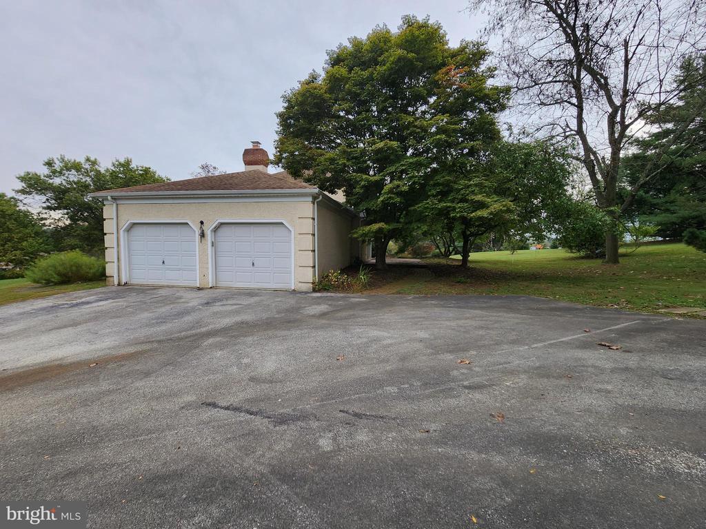 1018 ASHLEY ROAD