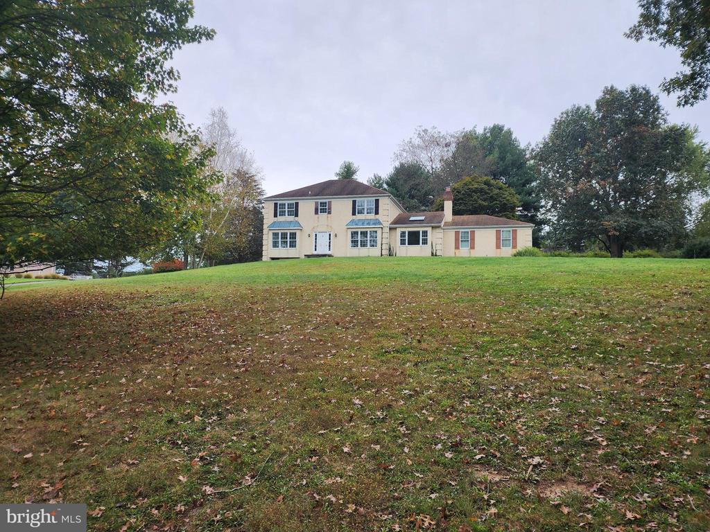 1018 ASHLEY ROAD