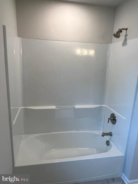 215 E LINDEN STREET UNIT 4