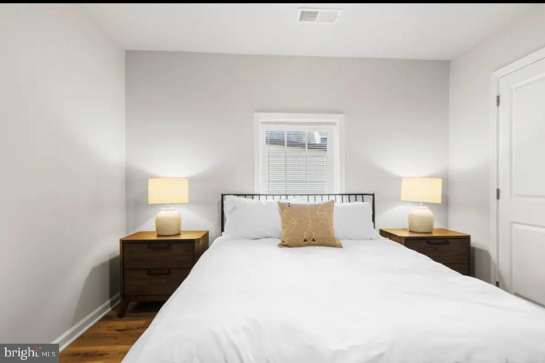 215 E LINDEN STREET UNIT 3